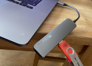 how to format flash drive for mac